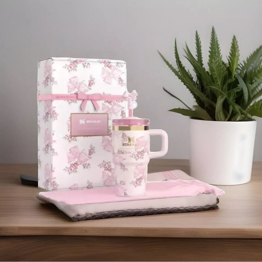 Stanley x Love Shack Fancy Rosa Beaux Pink Holiday Tumbler 20 OZ IN HAND